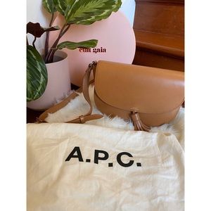 APC Diane Bag in Camel